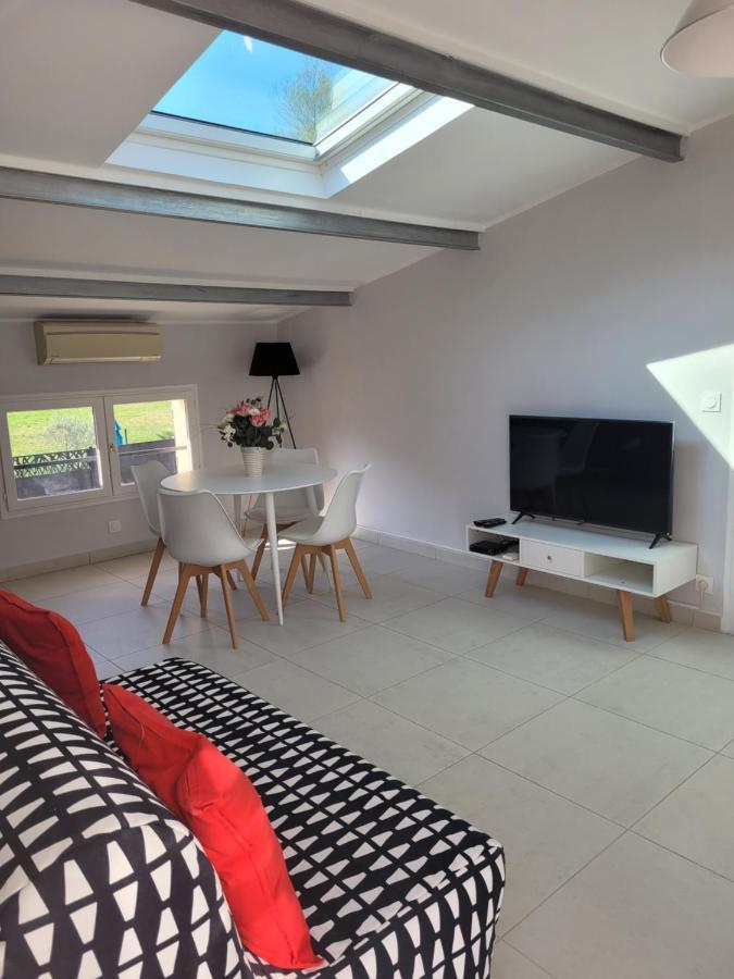 Villa L'Abaguie-Charmant Logement Au Calme Entre Mer Et Montagne Cagnes-sur-Mer Luaran gambar