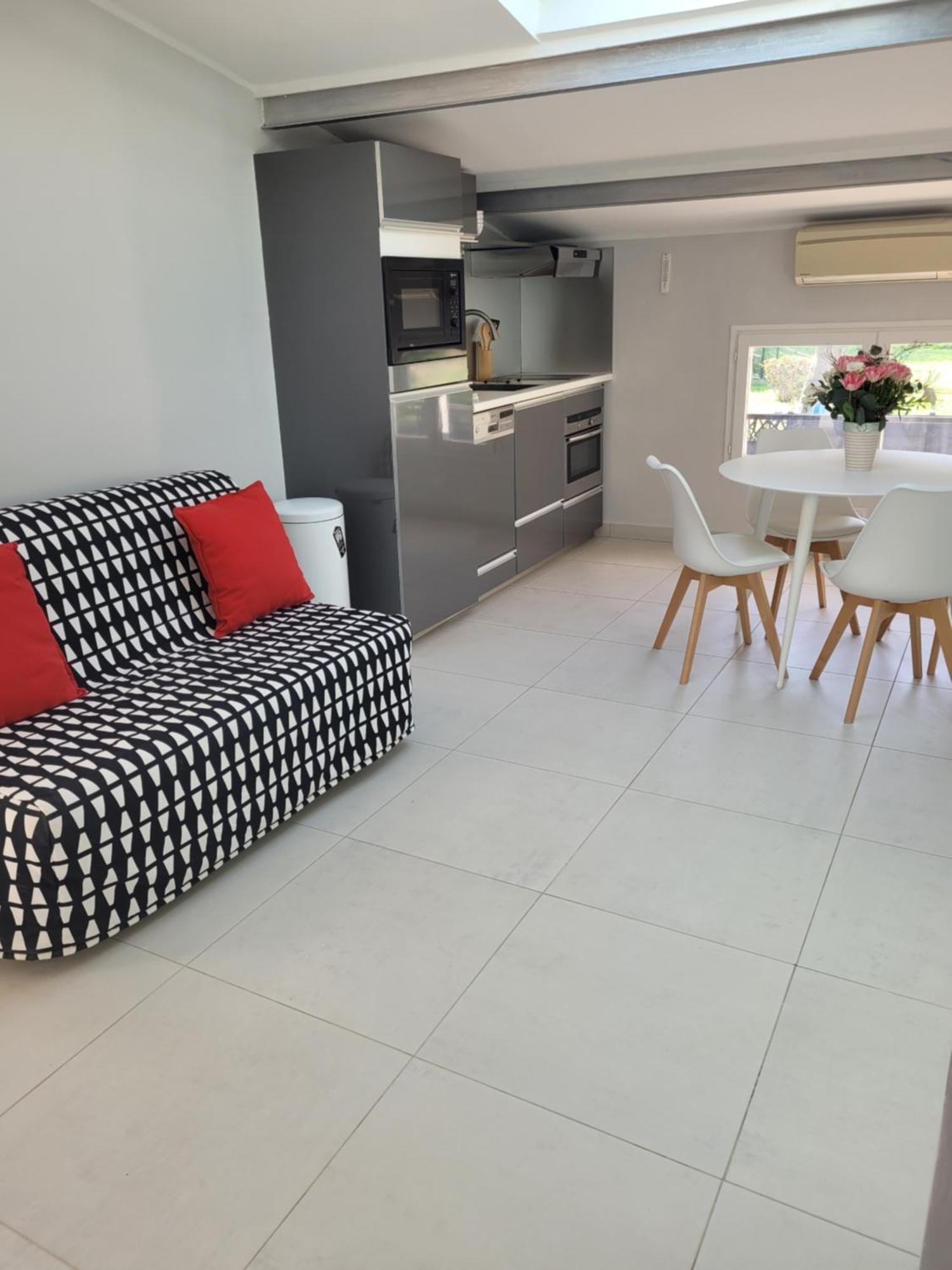 Villa L'Abaguie-Charmant Logement Au Calme Entre Mer Et Montagne Cagnes-sur-Mer Luaran gambar
